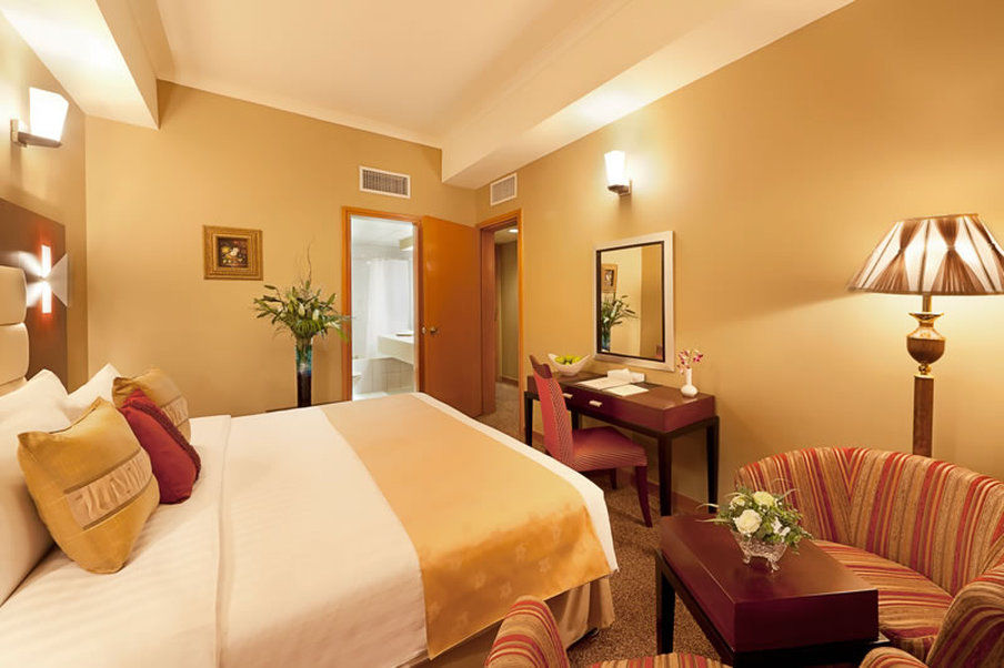 Ewa Hotel Dubai Bagian luar foto